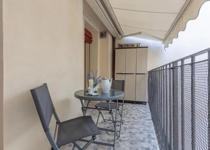 Guesthost - Heart Of Ferrara's History アパート