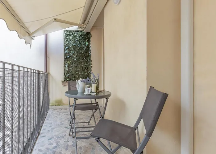 Guesthost - Heart Of Ferrara's History