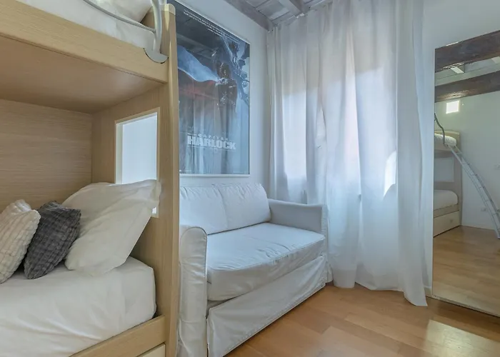 アパート Guesthost - Heart Of Ferrara's History *